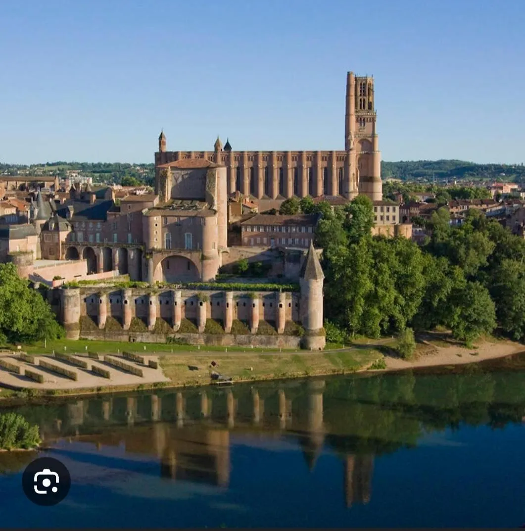 Gite De Charme Et Spa Pres D'Albi , Au Mas De Bel Air 0*, Arthes