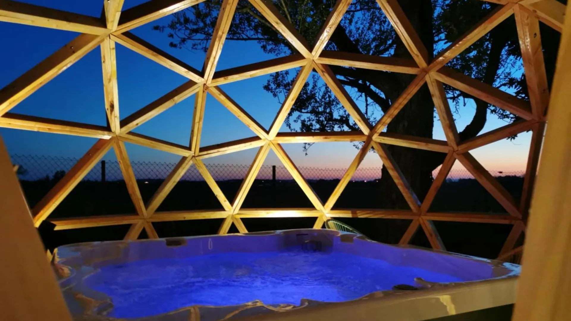 Gite De Charme Et Spa Pres D'Albi , Au Mas De Bel Air Holiday home Arthes